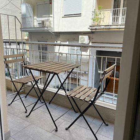 P Deluxe Suites 7 Солун Екстериор снимка