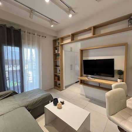 P Deluxe Suites 7 Солун Екстериор снимка